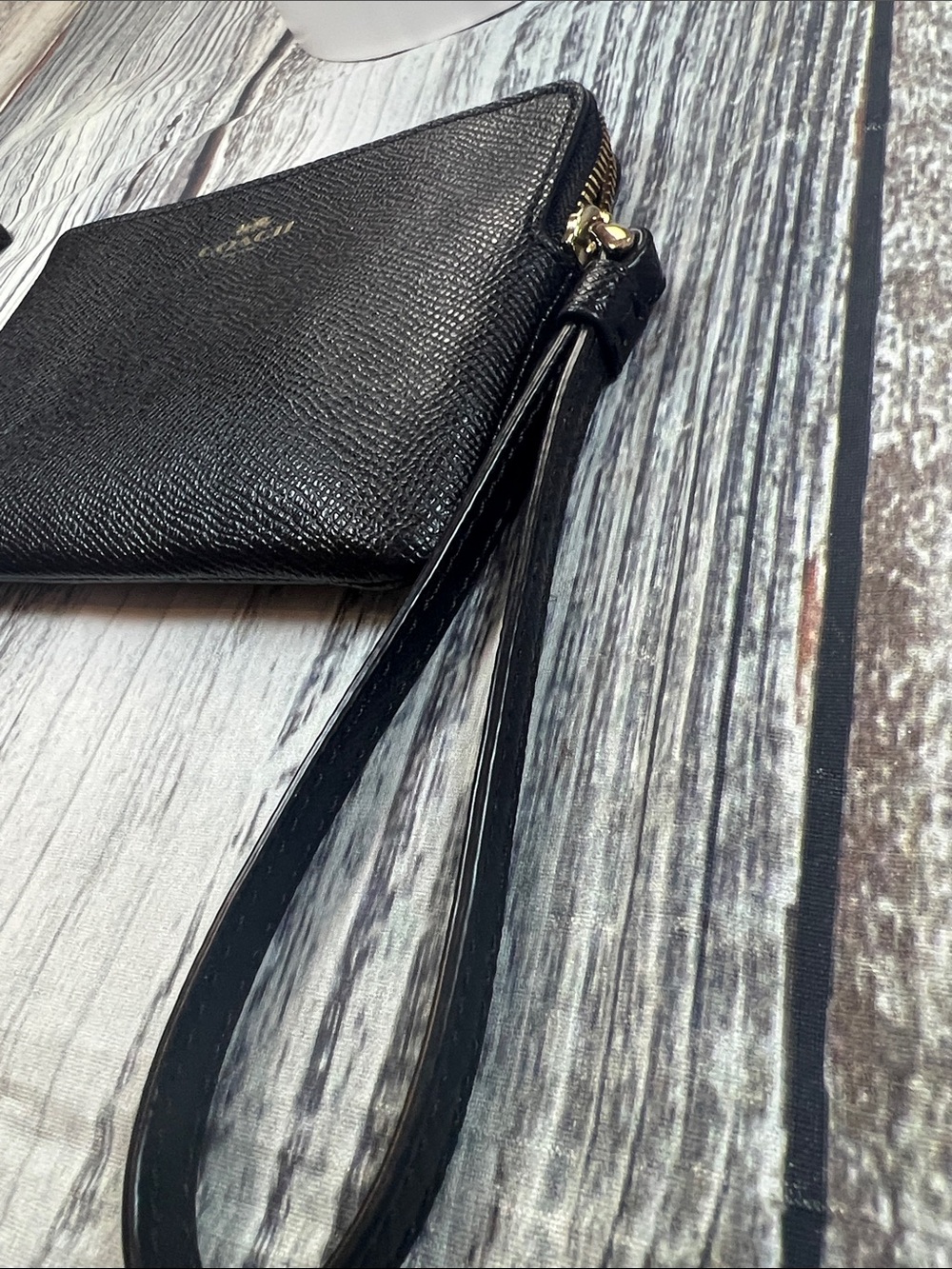 Coach Black Pebbled Leather Zip Pouch with Gold Logo - Picture 10 of 11